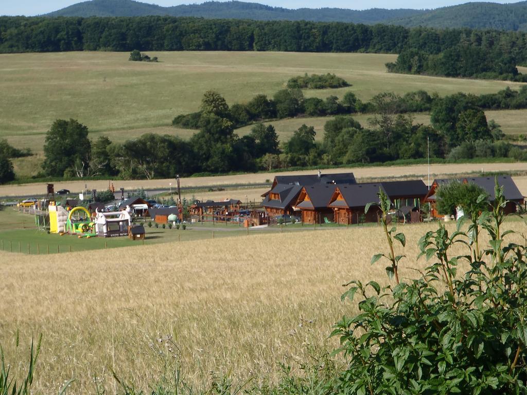 Ubytovanie Koliba Pacho - Zrub Jolanka Prievidza Esterno foto